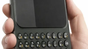 إضافة اللغة العربية إلى لوحة مفاتيح هاتف Clicks لأجهزة آيفون الحديثة